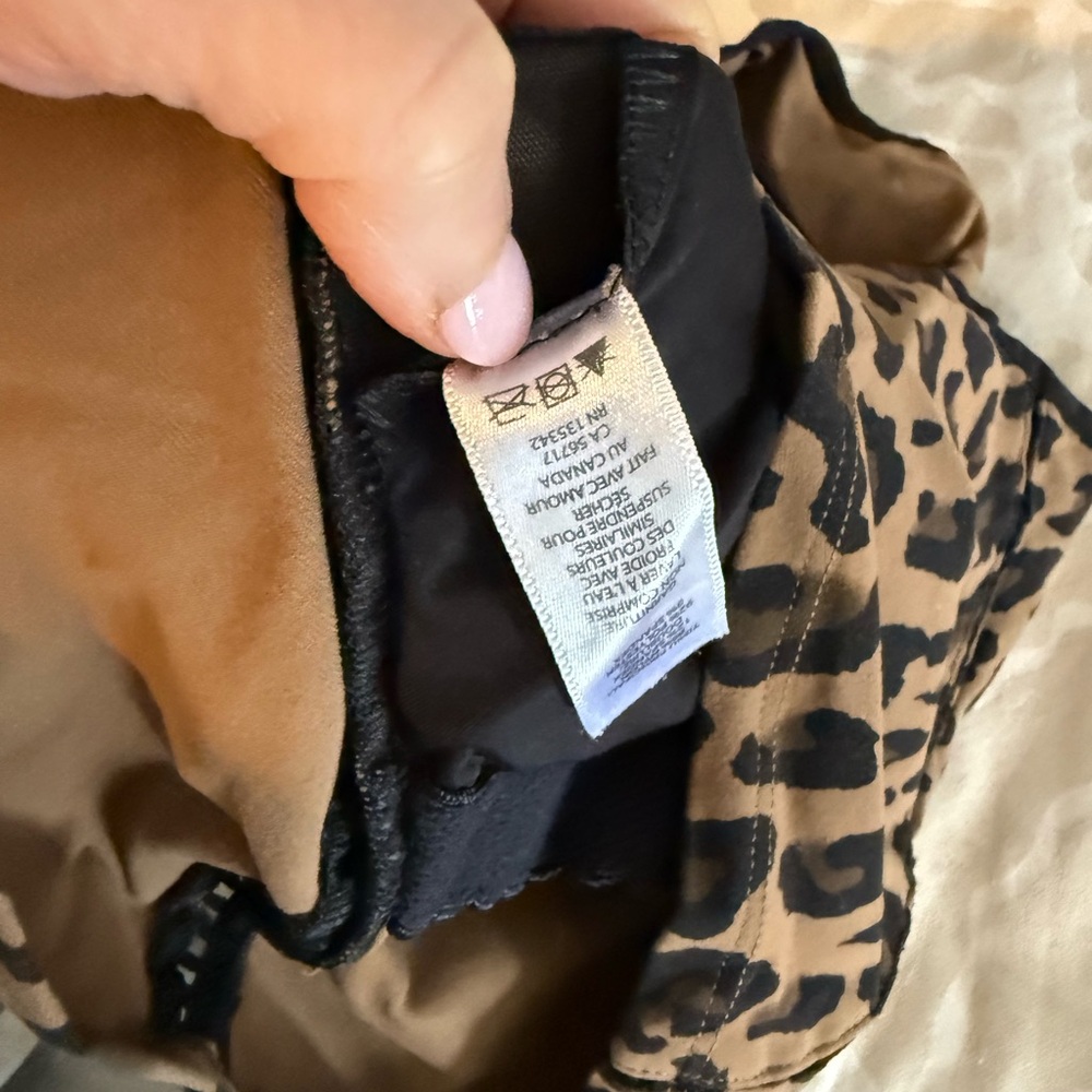 MICHI Leopard Print Crop Top - Black and Brown - Picture 4 of 5